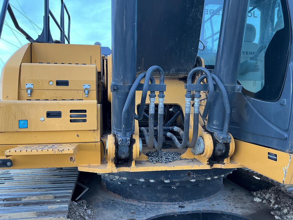 Used 2015 DEERE 350G-LC