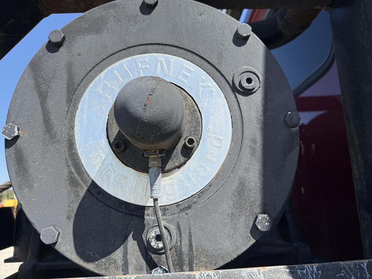 Used 2020 Western Star 4900SB Winch Truck w/Conventional Sleeper