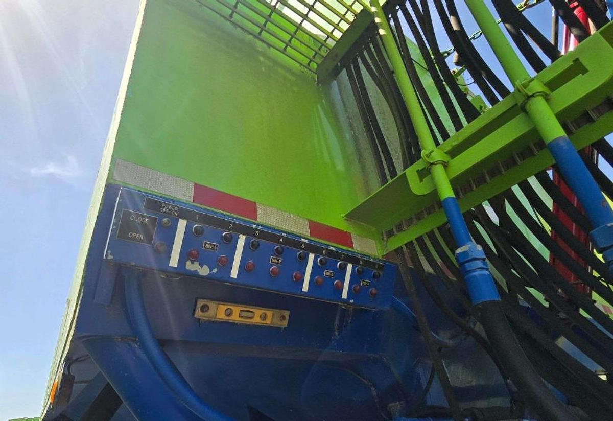 Used 2012 APPCO FS-40 T/A SAND HOG TRAILER