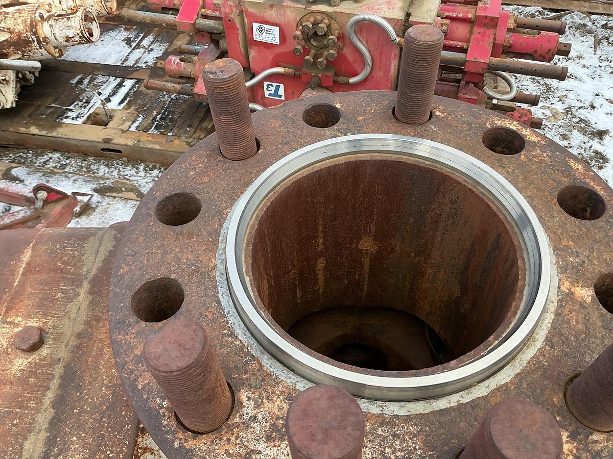 Used Cameron 5x11 Tupe U Double Ram BOP