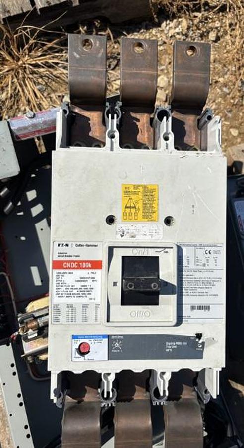 Used Main Breaker - GE Control Panel 60 HZ, 460 V, Size 1