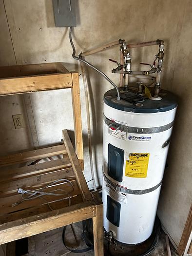 Used Man camp 10'x40'