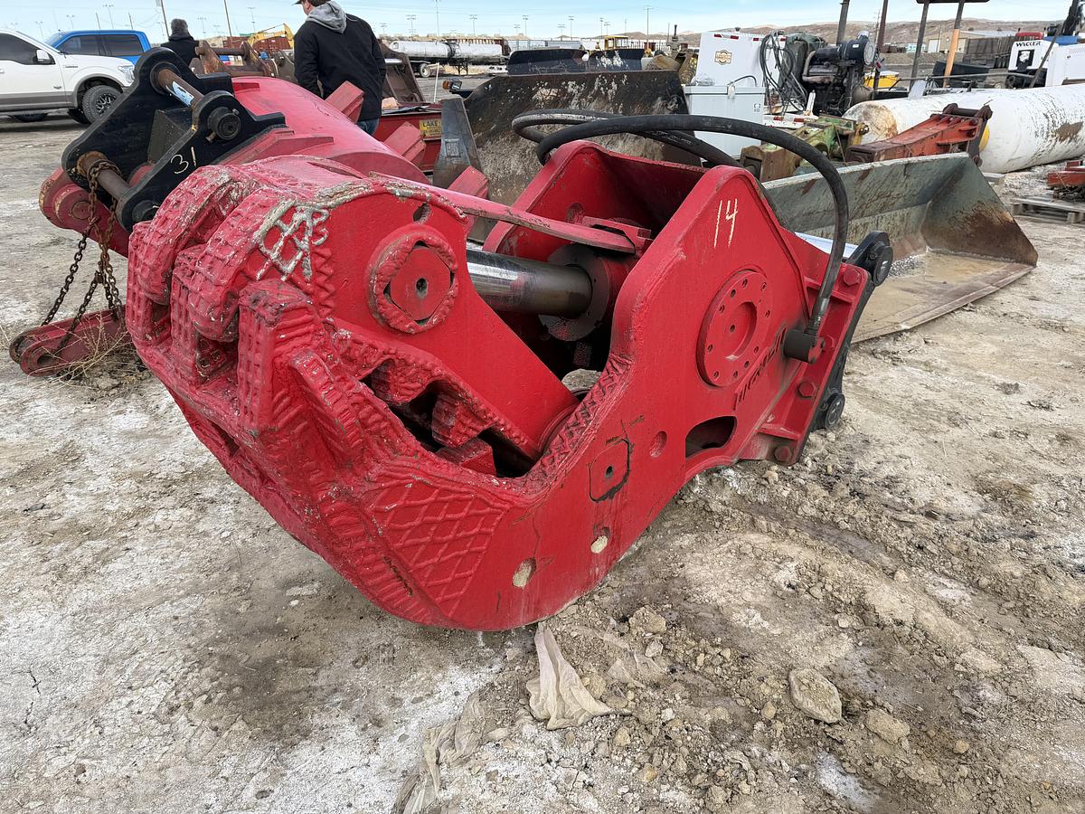 Used Concrete Pulverizer UFC 210