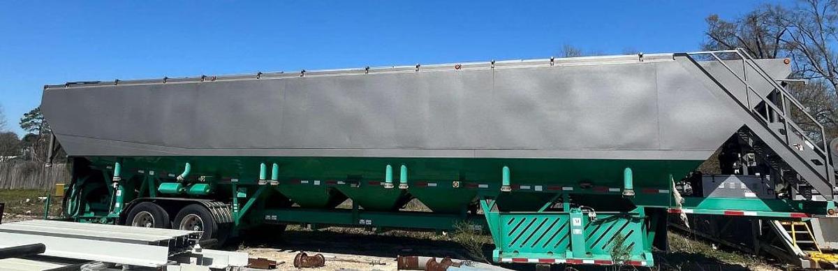 Used 2013 CHARLTON & HILL ESH-1701 T/A SAND HOGG TRAILER