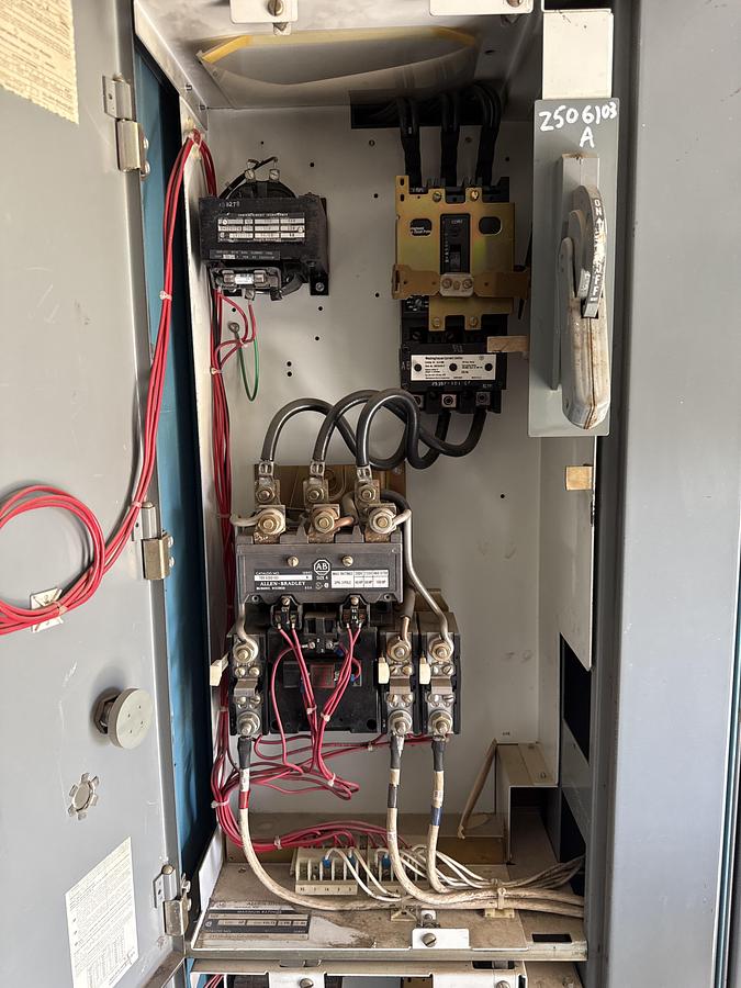 Used ALLEN BRADLEY 600 volts breaker 60 HZ 100hp