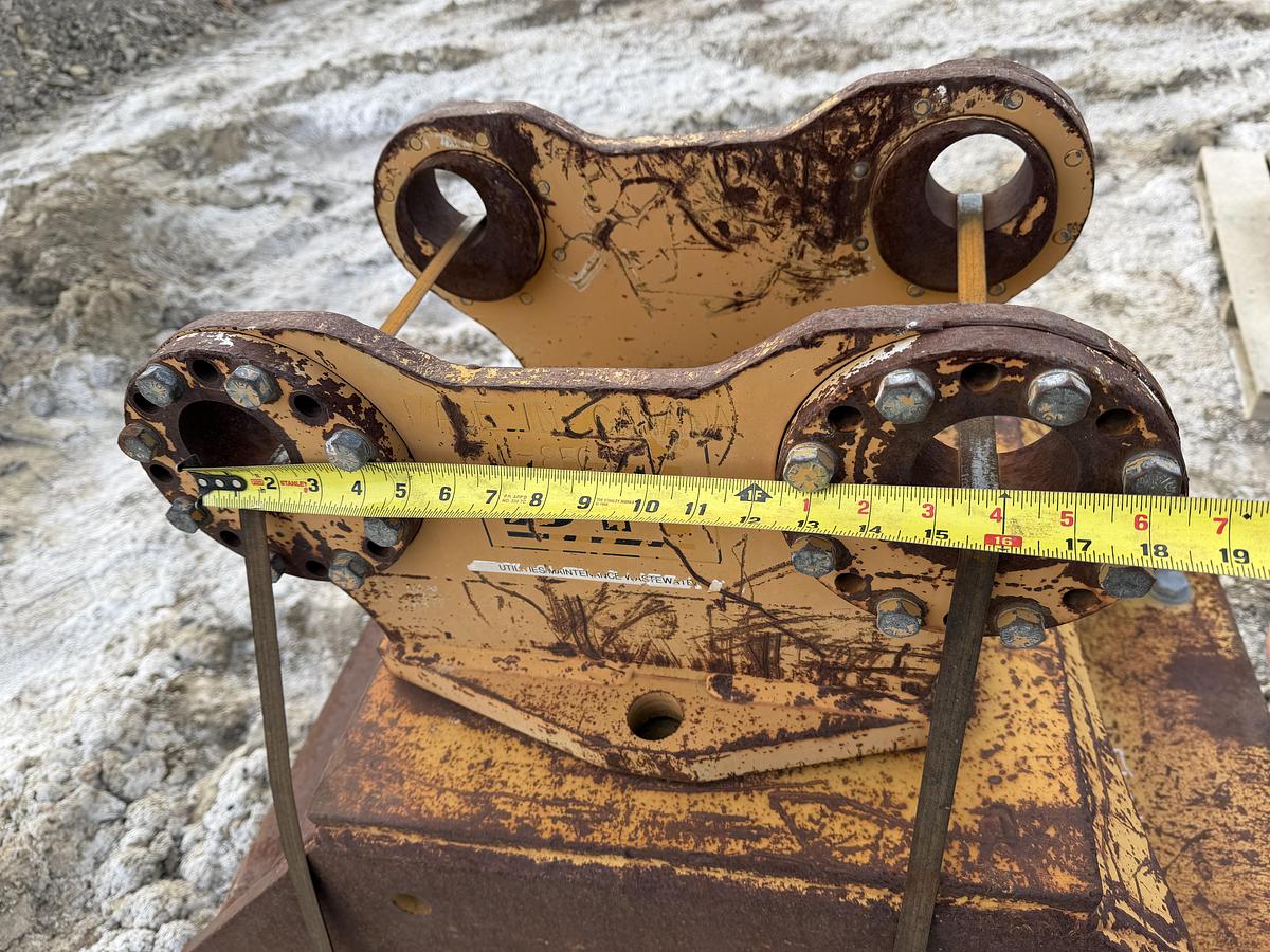 Used BTI 24in Plate Compactor Attachment