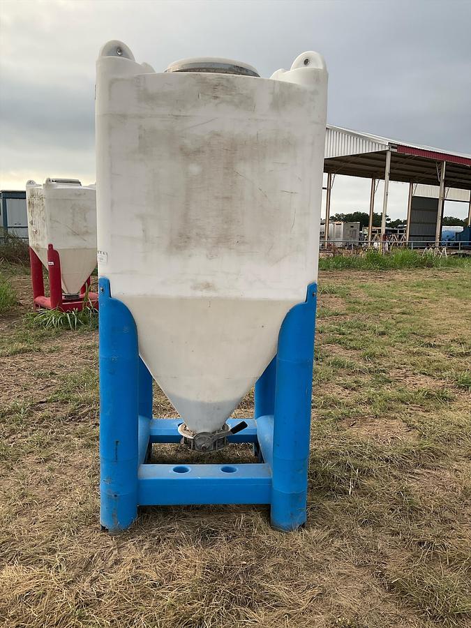 Used Snyder Flow Master Hopper