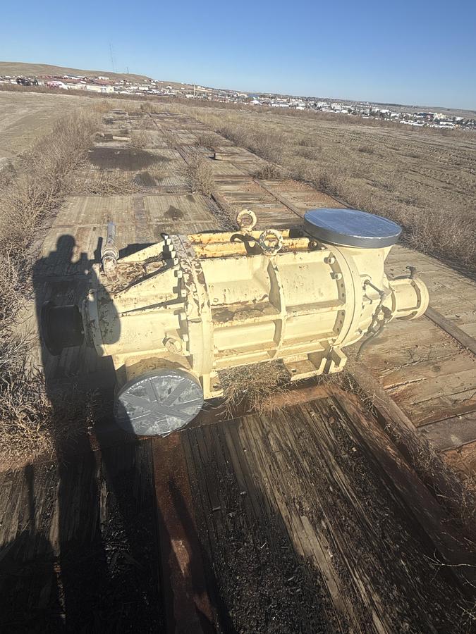 Used FRICK ROTARY SCREW COMPRESSOR TDS33555U