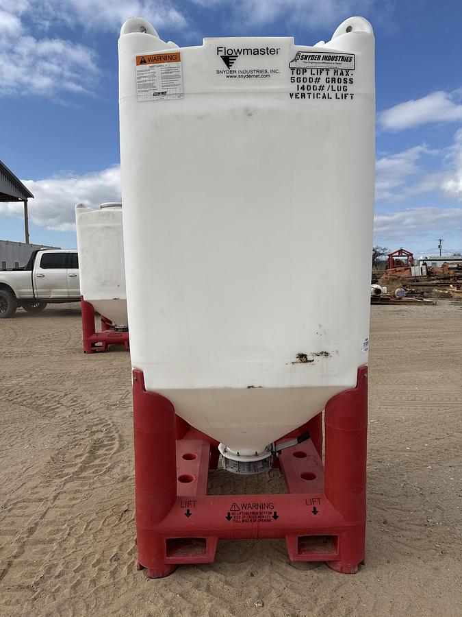 Used Flow master Vertical Hopper 80 CF