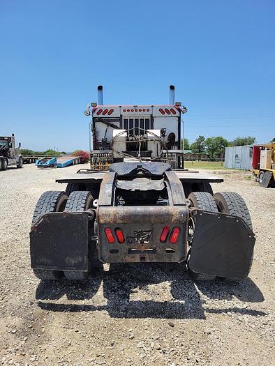 Used 2006 Peterbilt ISX 378