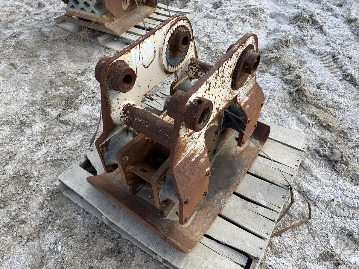 Used Hydraulic Plate Compactor for Standard Backhoe