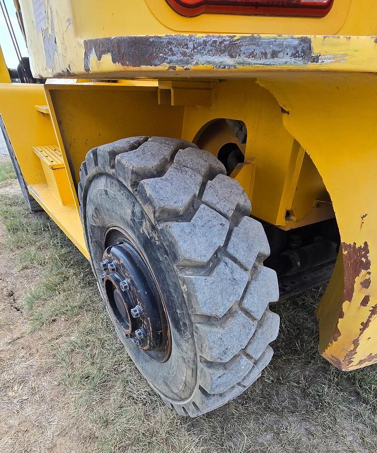 Used Hyundai 160D-7E Forklift
