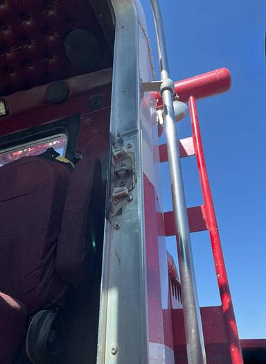 Used 2001 Kenworth T800 Winch Truck