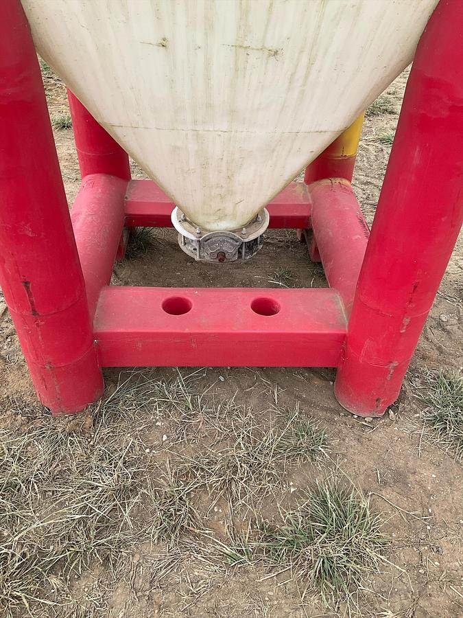 Used Snyder Flow Master Hopper
