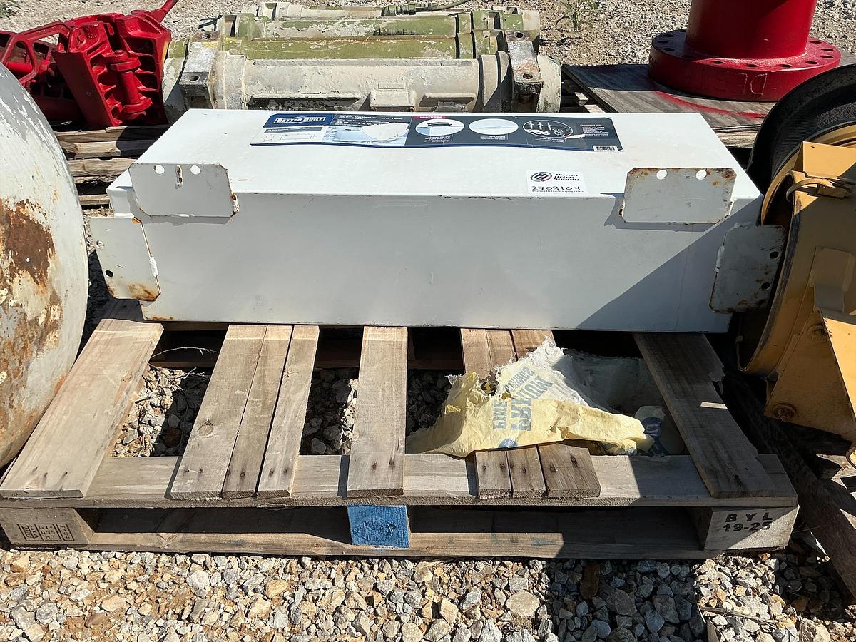Used Better Built Vertical Transfer Tank