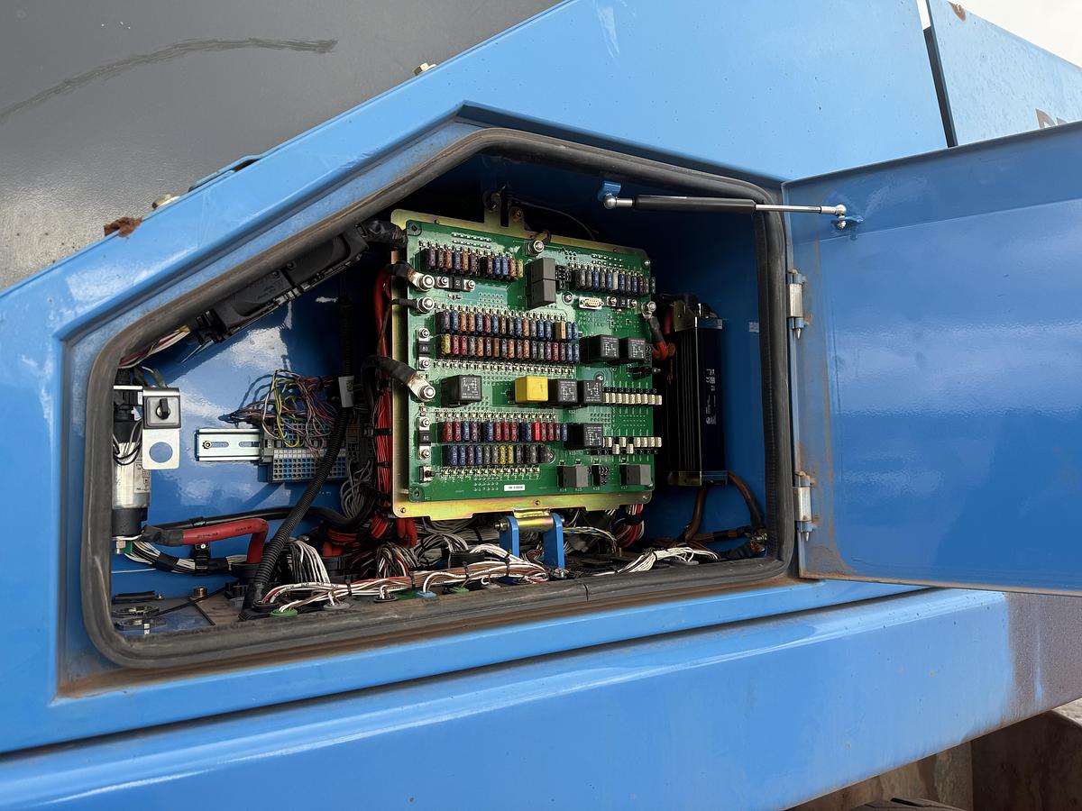 Used 2014 FUCHS MHL 335