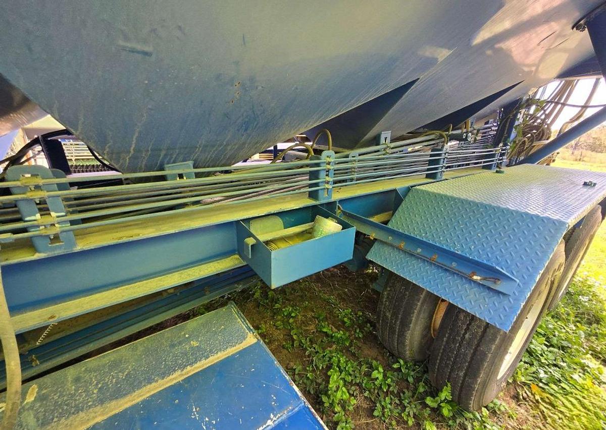 Used 2012 APPCO FS-40 T/A SAND HOG TRAILER