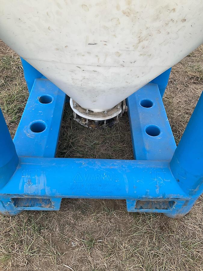 Used Snyder Flow Master Hopper