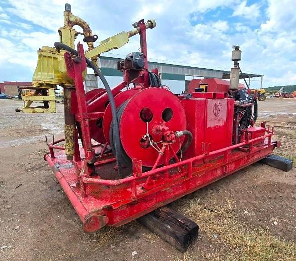 Used BOWEN 80 TON 2.5 POWER SWIVEL P/B CATERPILLAR C4.4, SKIDDED