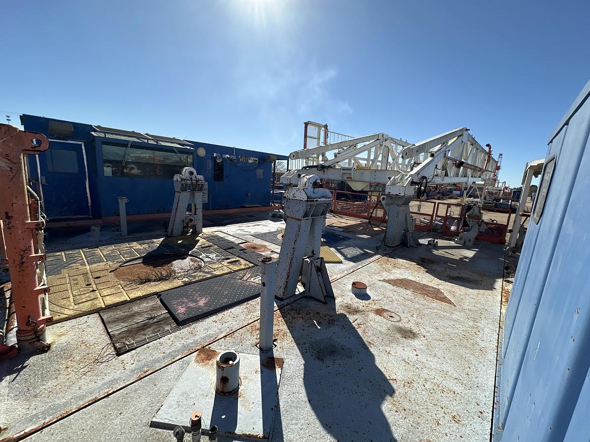 Refurbished NOV IDEAL RIG 1500 HP WALKING DRILL RIG