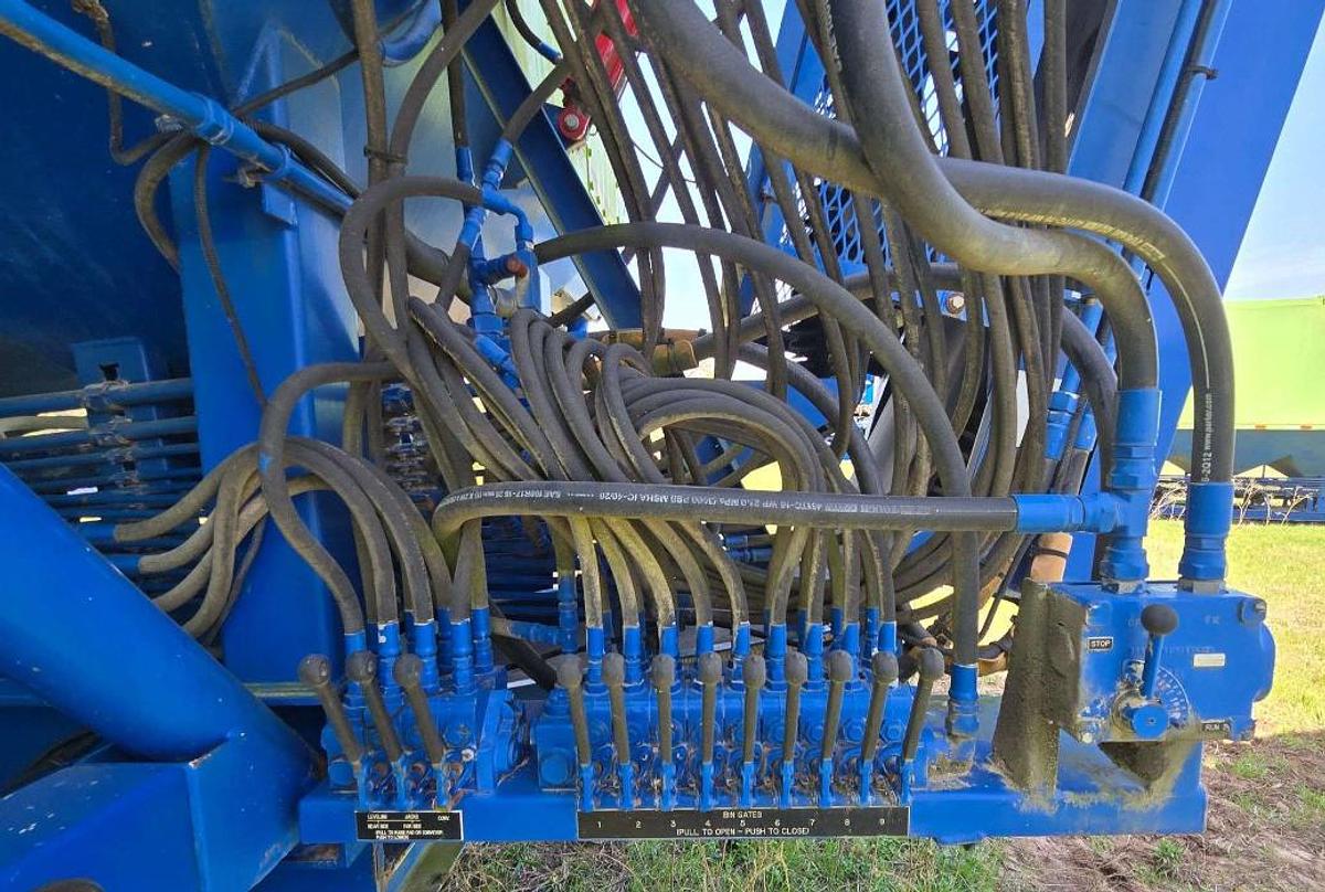 Used 2012 APPCO FS-40 T/A SAND HOG TRAILER