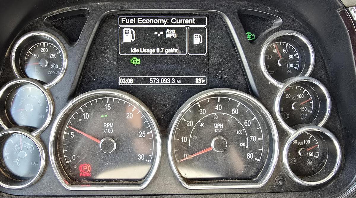 Used 2016 Peterbilt 579 Heavy Duty Truck with Conventional Sleeper Truck and Grill Guard