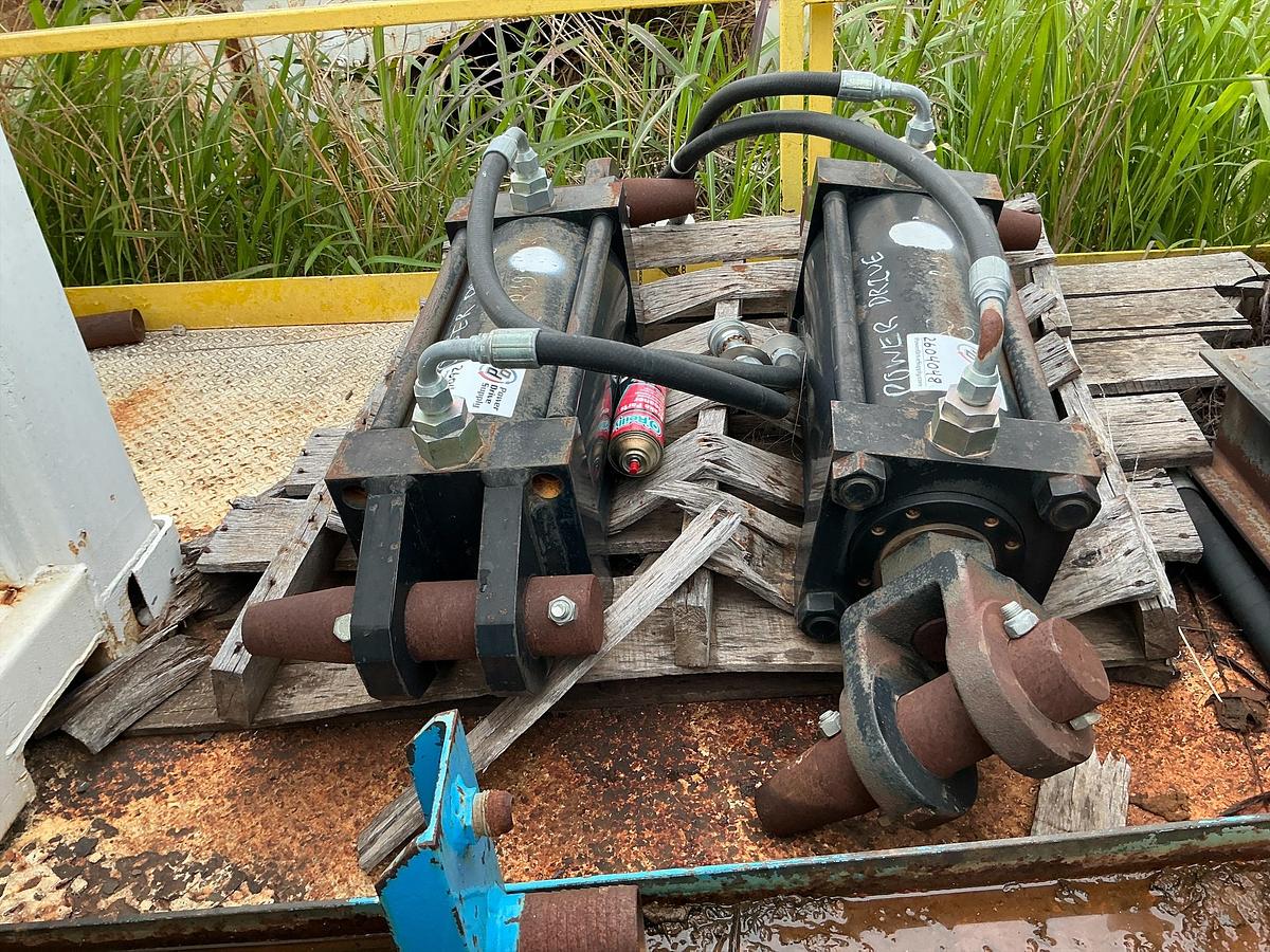 Used Hydraulic Cylinders 2x 
