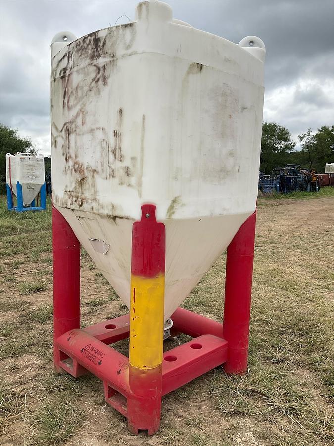 Used Snyder Flow Master Hopper
