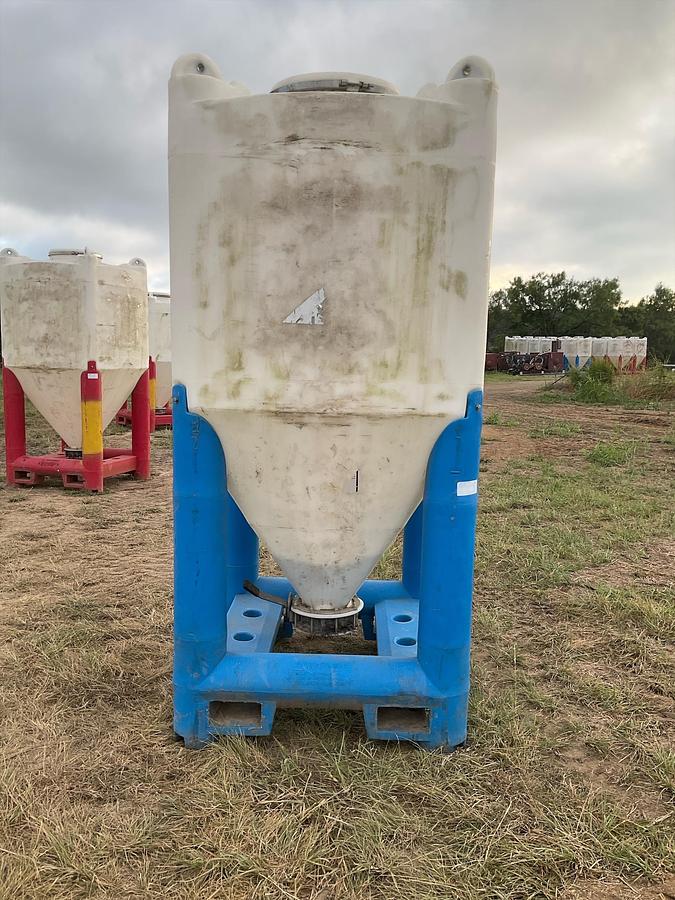 Used Snyder Flow Master Hopper