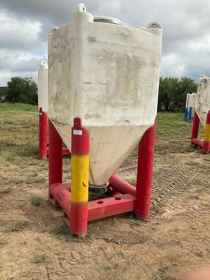 Used Snyder Flow Master Hopper