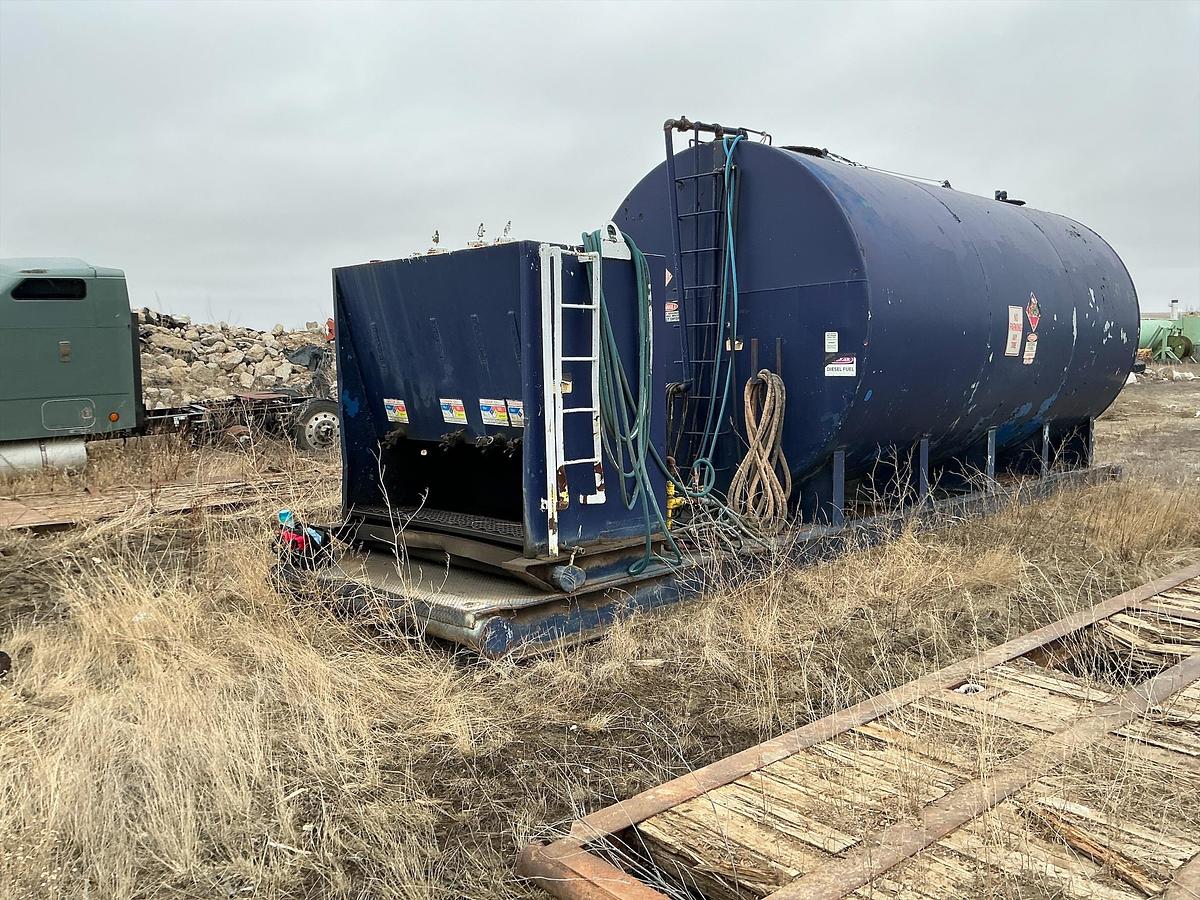 Used Welded Steel Fuel Tank w/Lubester