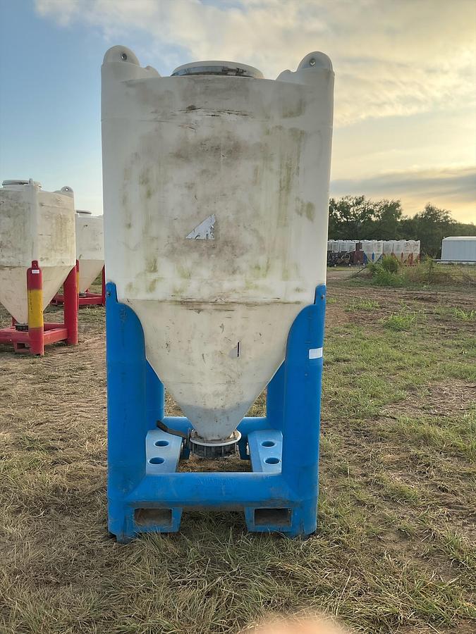 Used Snyder Flow Master Hopper