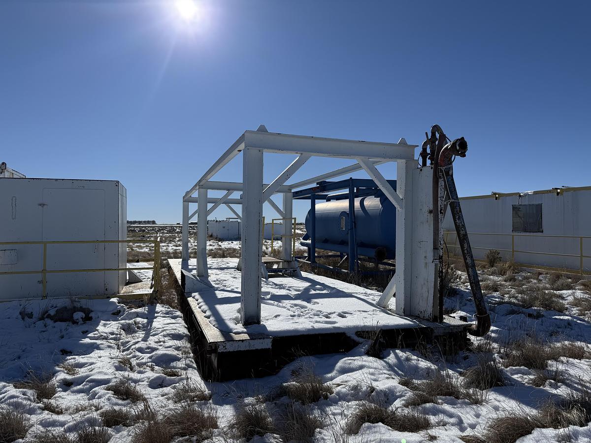 Used Suitcase with Rack Rig #323 