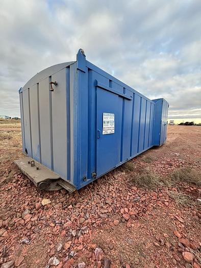 Used PZ9 Powered by CAT 3508 Engine, Pump House