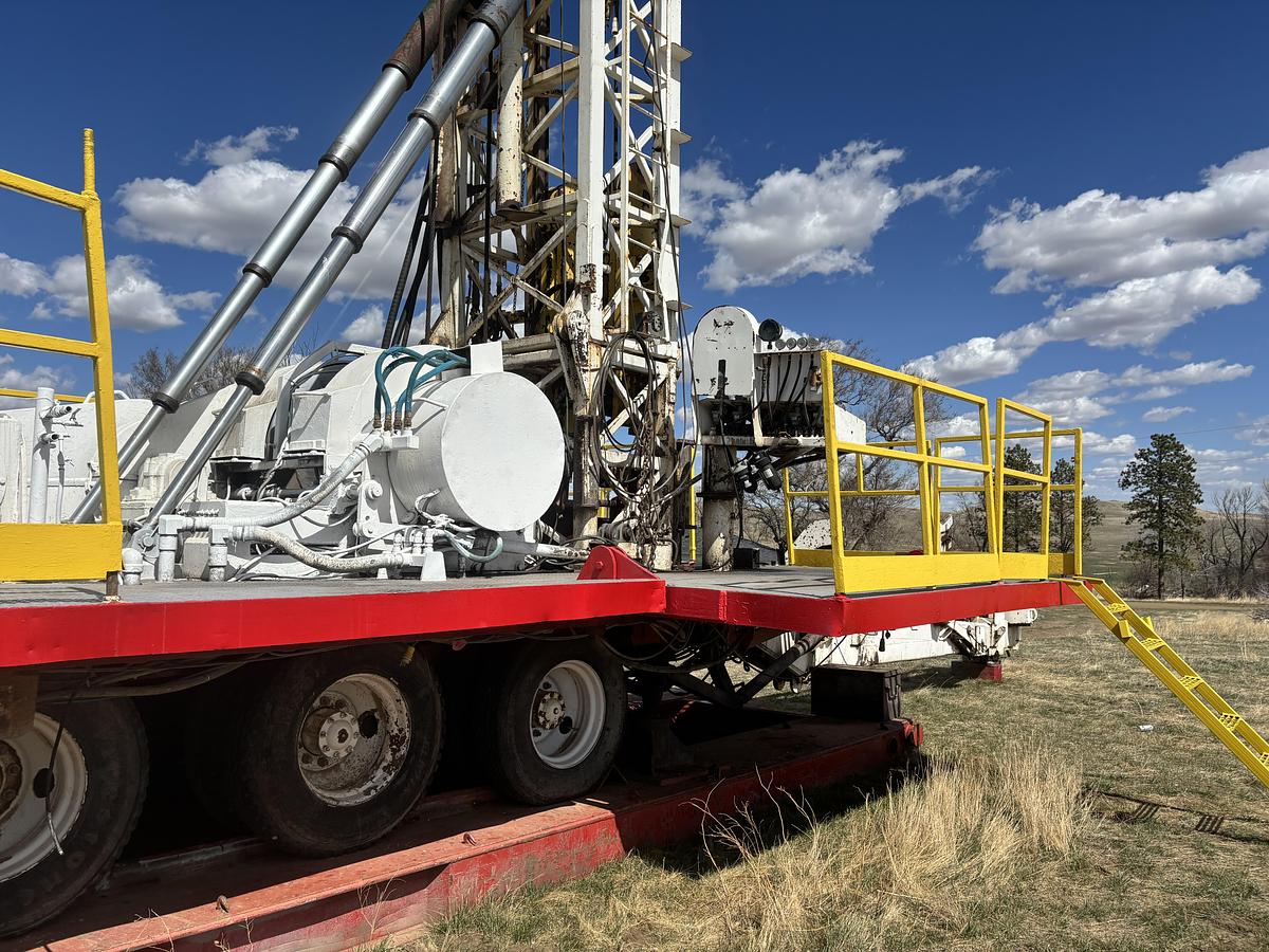 Used Apache-Walker Neer  250/40 Super Single Drilling Rig