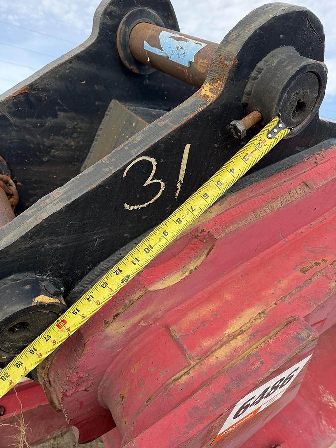 Used Scrap Claw Excavator Attachment