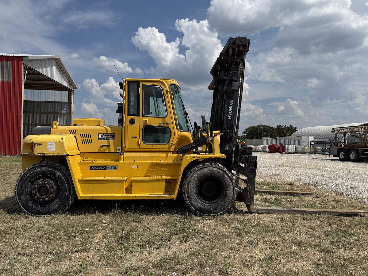 Used Hyundai 160D-7E Forklift