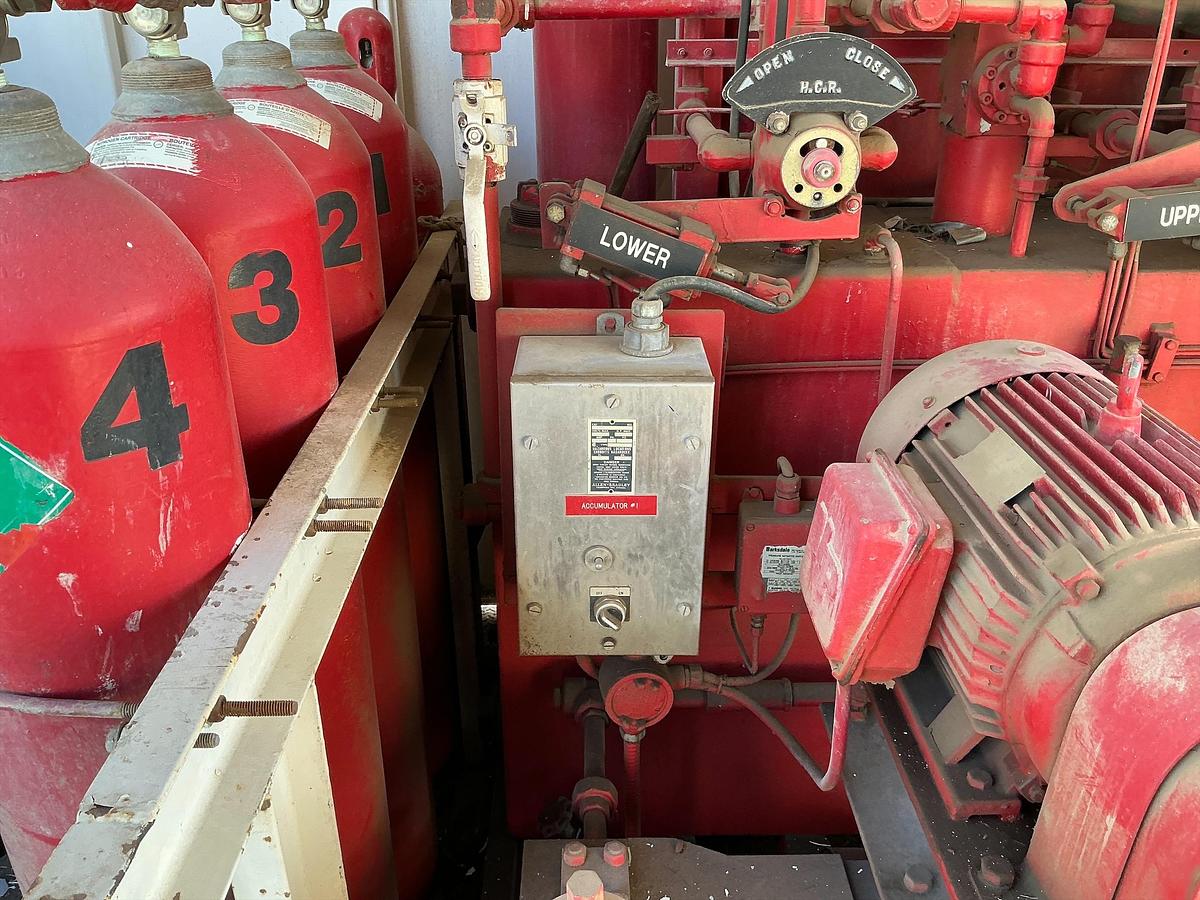 Used Koomey 6-Station Accumulator
