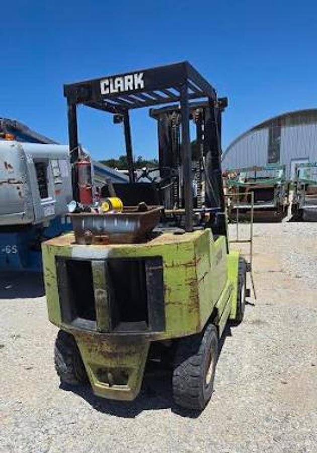 Used CLARK GPS25MB Forklift