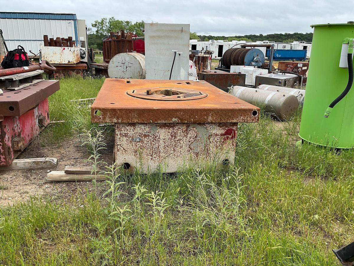 Used National C-275 Rotary Table