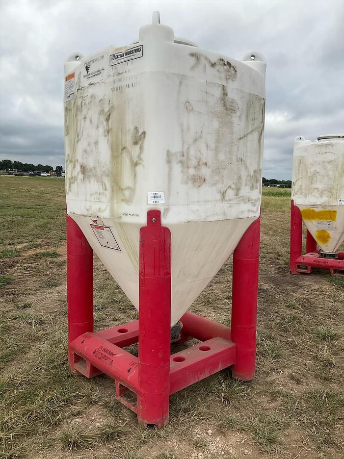 Used Snyder Flow Master Hopper 