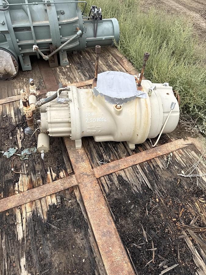 Used SULLAIR Screw compressor