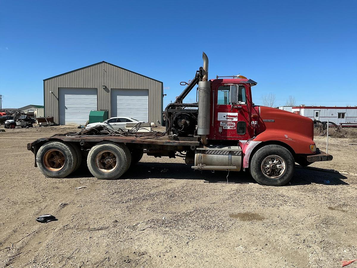 Used International Semi Winch Truck 