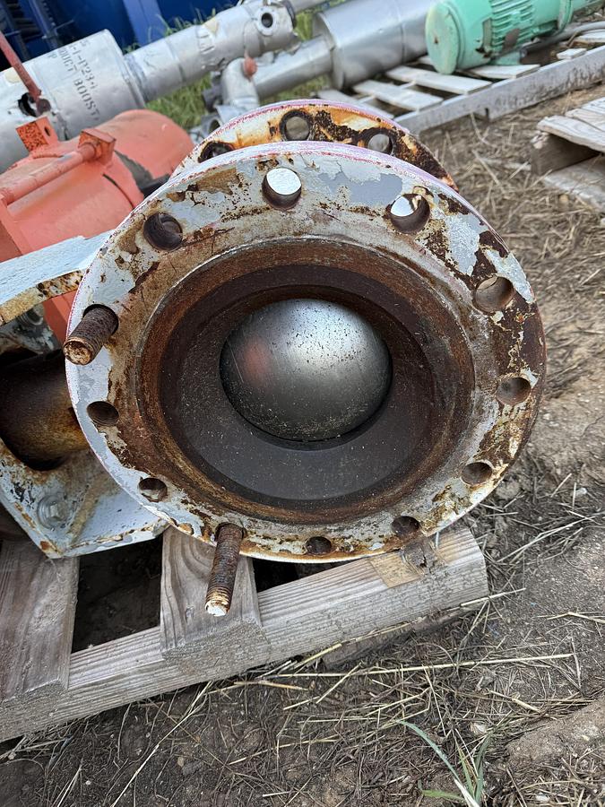 Used  Robotarm Pneumatic Actuator with 8" Valve