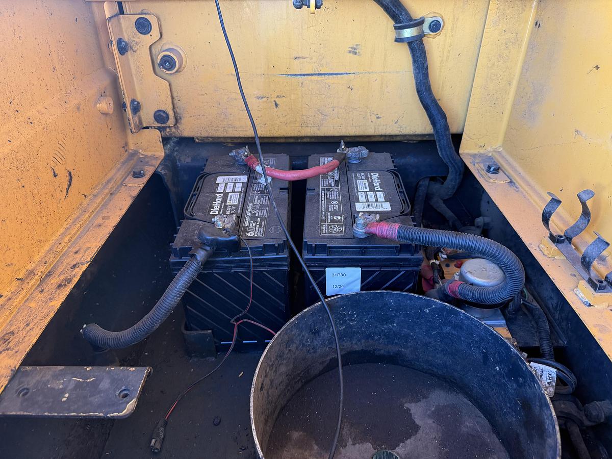 Used 2011 HYUNDAI ROBEX 250 LC9 EXCAVATOR