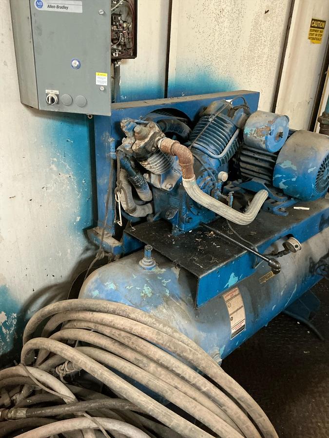 Used Cat Generator, Skid, (With Air Compressors)