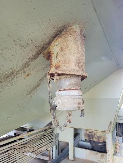 Used 2010 Appco  4,000 Cubic FT Moble Sand Storage Trailer