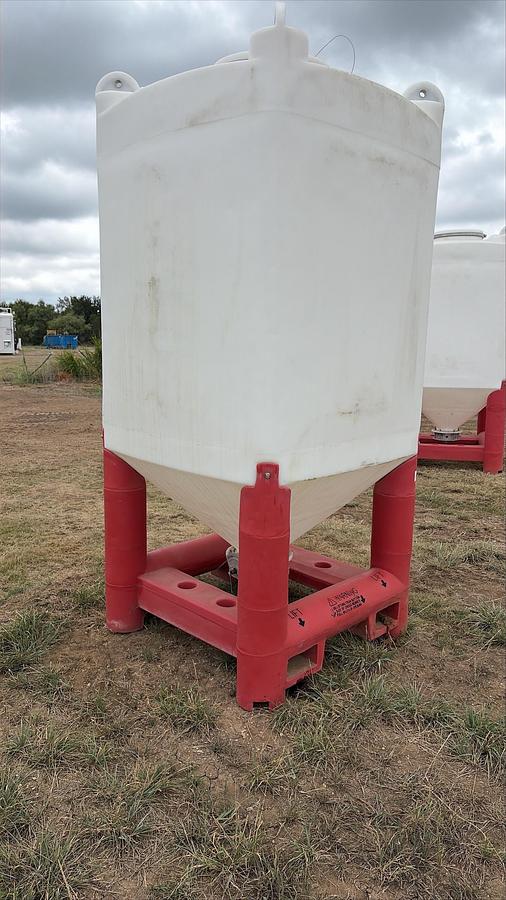 Used Snyder Flow Master Hopper