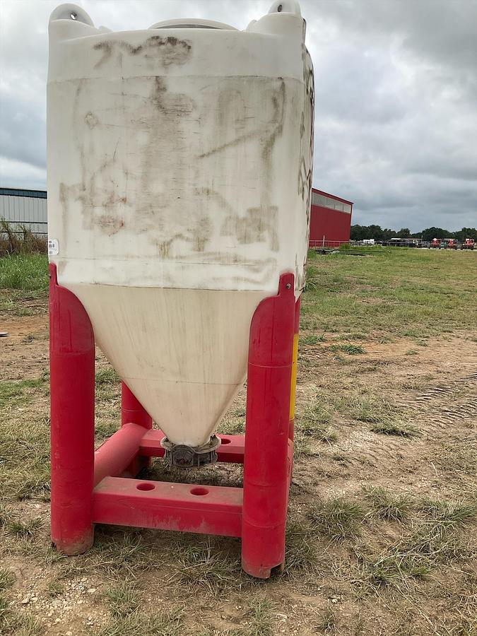Used Snyder Flow Master Hopper