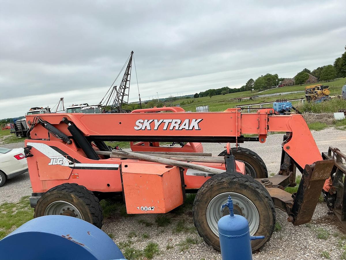 Used JLG Sky Trak 10042 Telehandler 